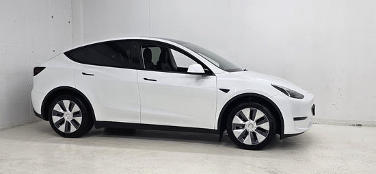 Tesla Model Y Long Range AWD | 2023 | Elétrico | Automático | 4.810 km | Branco