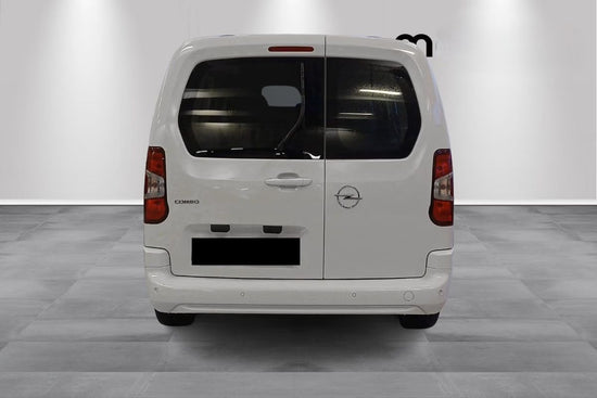 Opel Combo L2H1 Elite 2024 | Gasóleo | Automático | 12.900km