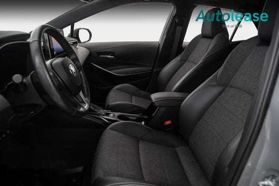 Toyota Corolla 1.8 Híbrido Sense 122cv – Berlina Híbrida Automática 2021 | Apenas 15 408 km!