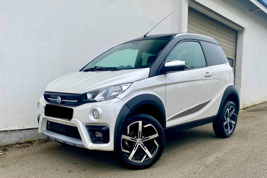 Aixam Crossover Premium | 2022 | Diesel | Automático | 23.867 km | Veículo Sem Carta (VSP)