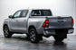 Toyota Hilux D-4D Cabine Dupla 4WD SR+ 150cv Automática 2018 | Pick-up Indestrutível | Dupla Cabine 5 Lugares | Câmara de Marcha Atrás | Ecrã Tátil | Climatização Auto | Estribos | Jantes Liga Leve | 122 000 km | 7 800€