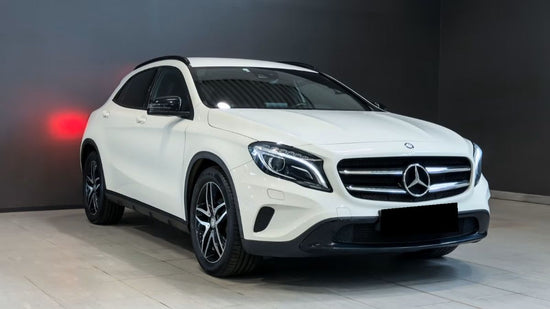Mercedes-Benz GLA 180 Night Edition | 2017 | Gasolina | Automático | 107.000 km | SUV