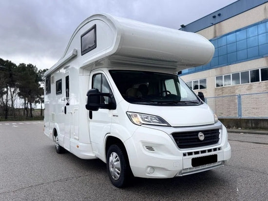 MC Louis Glamys 326 | 2019 | Diesel | Manual | 110.900 km | Autocaravana 699 cm | 6 Lugares
